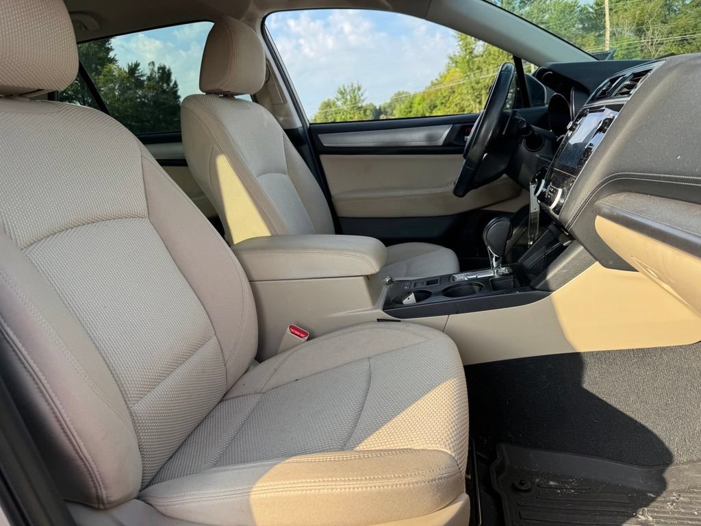 Used 2019 Subaru Outback 2.5i Premium AWD/4WD image 12