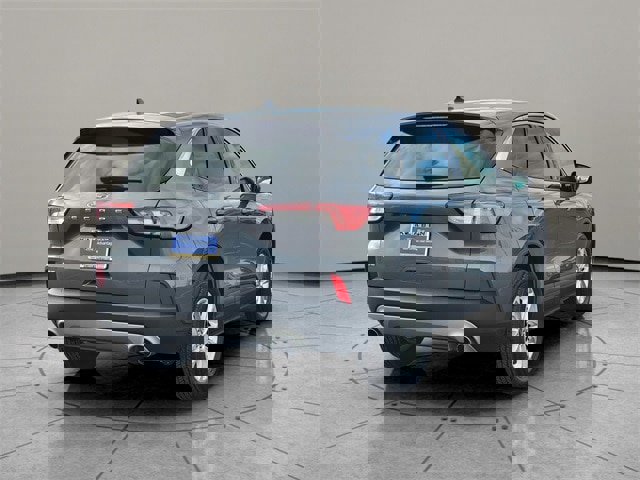 Certified 2022 Ford Escape SE w/ Convenience Package image 12