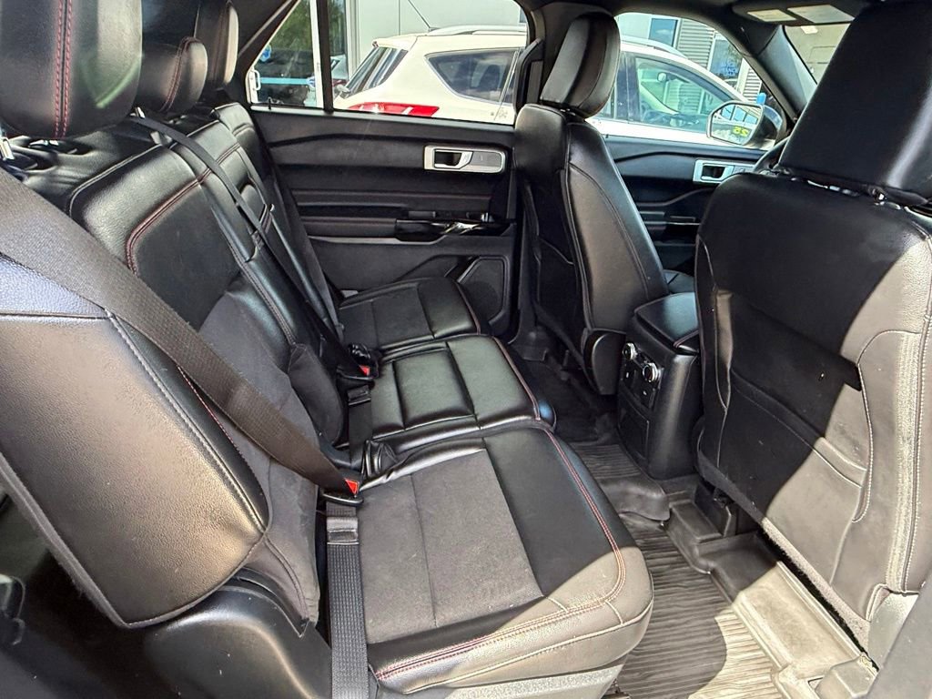 Certified 2022 Ford Explorer ST-Line AWD/4WD image 14