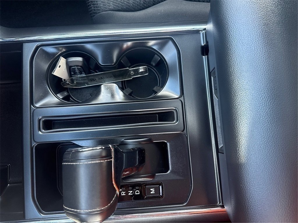 Certified 2022 Ford F150 XLT w/ Equipment Group 302A High image 18