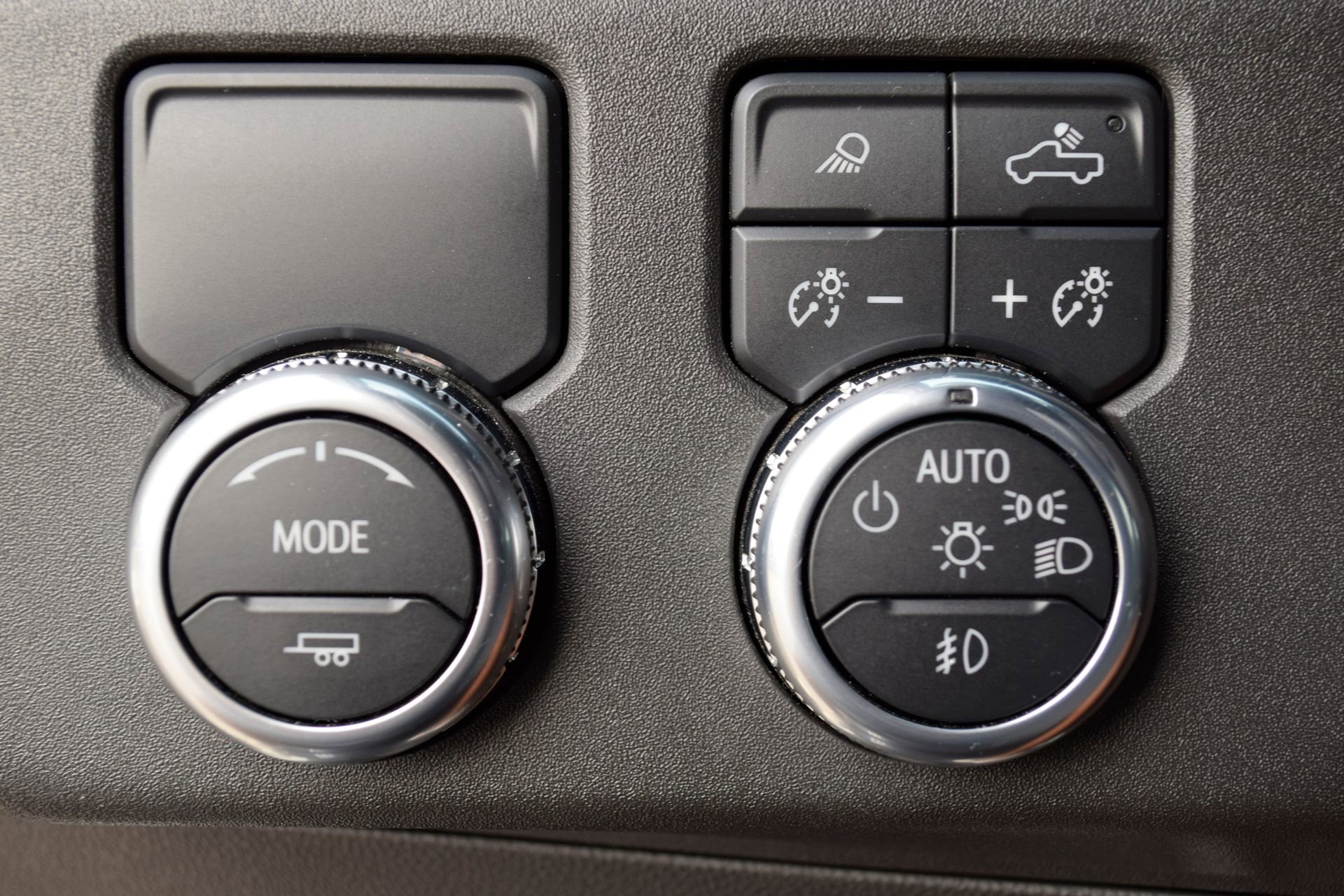 Used 2023 GMC Sierra 1500 SLT image 16