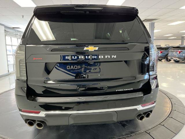 Used 2025 Chevrolet Suburban Premier w/ Sun And Tow Package AWD/4WD image 7