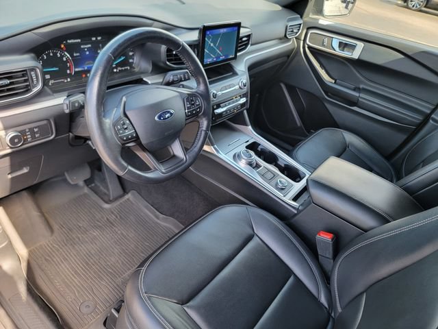 Certified 2020 Ford Explorer XLT w/ Equipment Group 202A AWD/4WD image 19