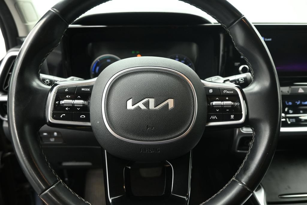Used 2022 Kia Sorento EX FWD image 11