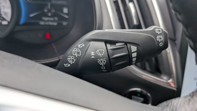 Certified 2023 Ford Edge Titanium AWD/4WD image 27