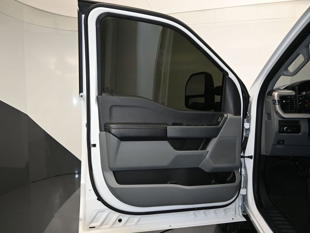Certified 2024 Ford F350 XLT AWD/4WD image 3