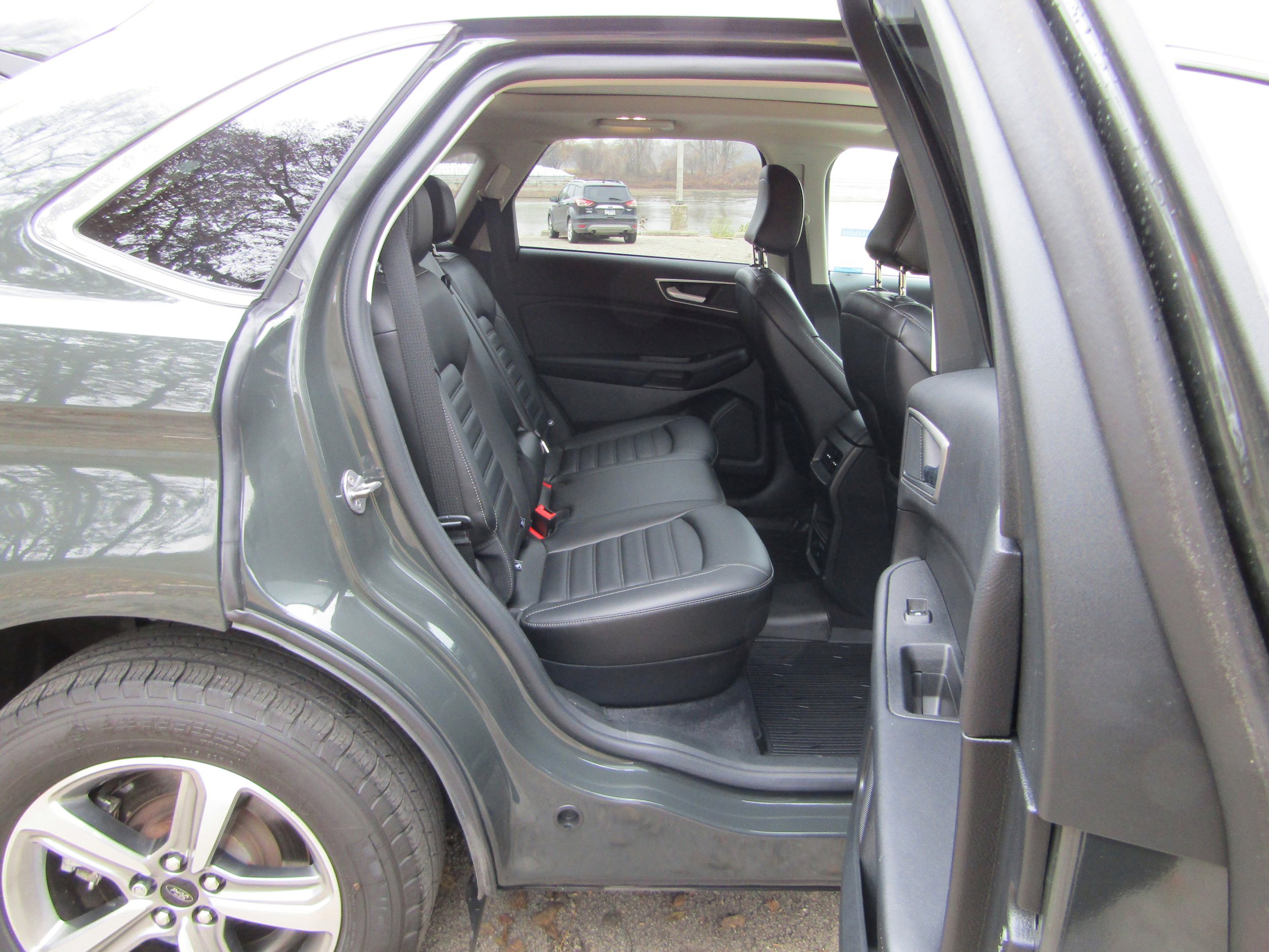 Certified 2024 Ford Edge SEL w/ Convenience Package AWD/4WD image 19