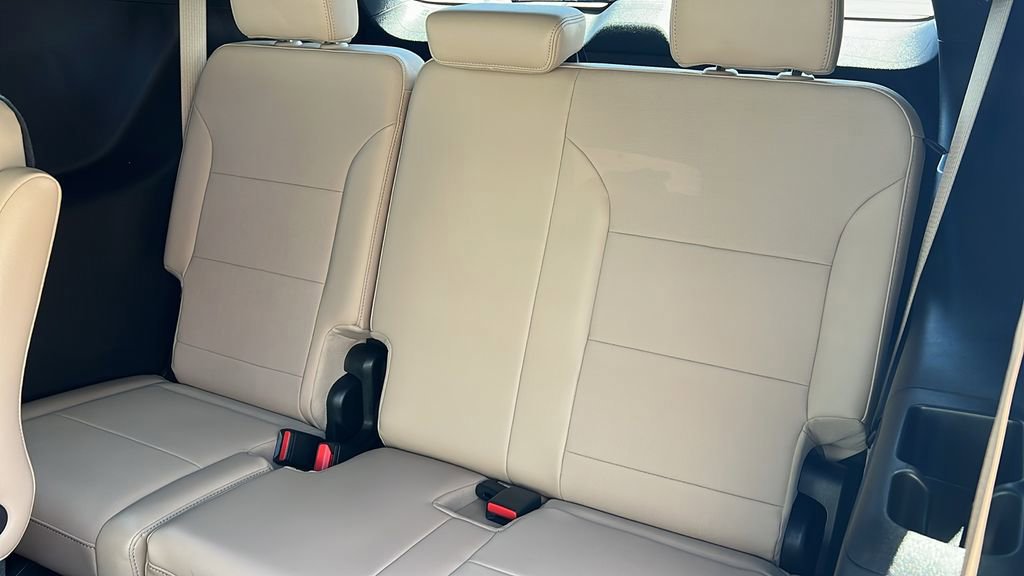 Used 2026 Buick Enclave Preferred w/ LPO, Floor Liner Package FWD image 10