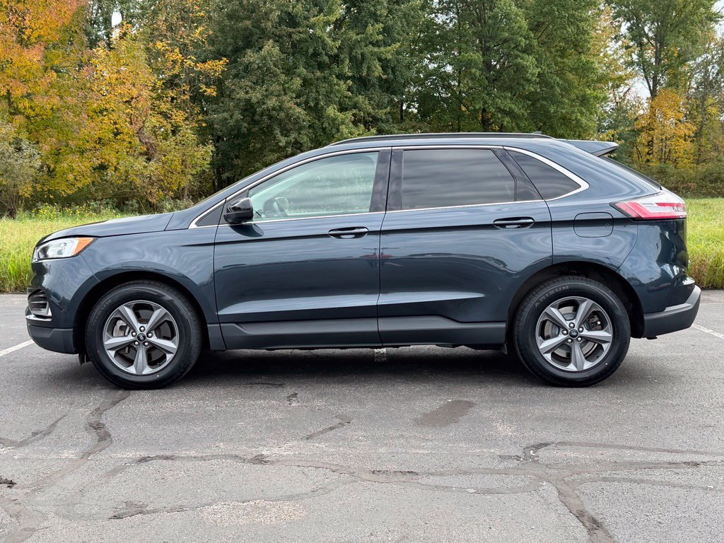 Certified 2022 Ford Edge SEL w/ Sport Appearance Package AWD/4WD image 8