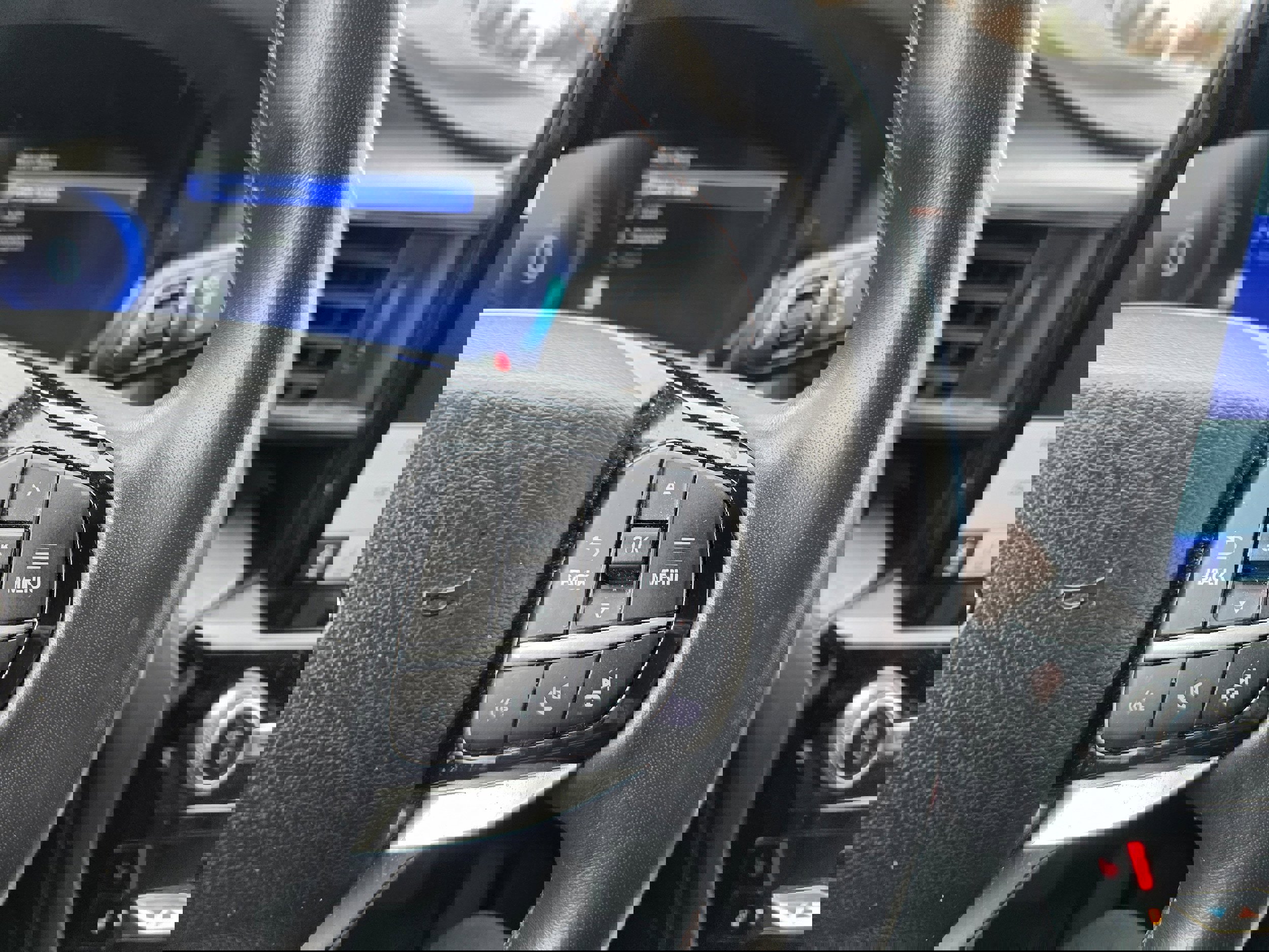 Certified 2023 Ford Explorer Platinum w/ Premium Technology Package image 17