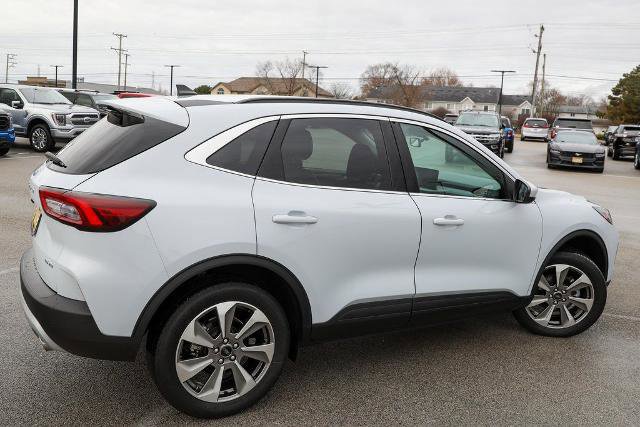 Certified 2025 Ford Escape Platinum image 3