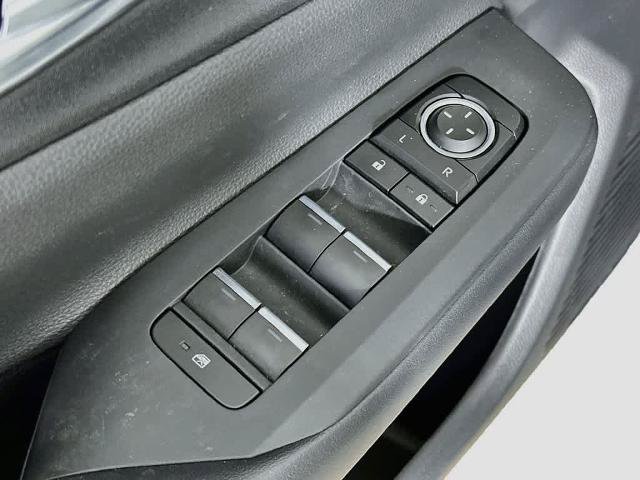 Used 2025 Toyota Prius Plug-In Hybrid w/ Limited Premium Package FWD image 27