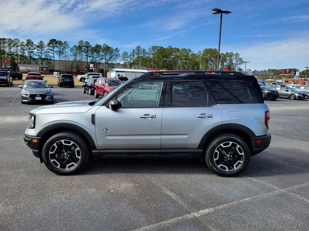 Certified 2022 Ford Bronco Sport Outer Banks w/ Tech Package image 2