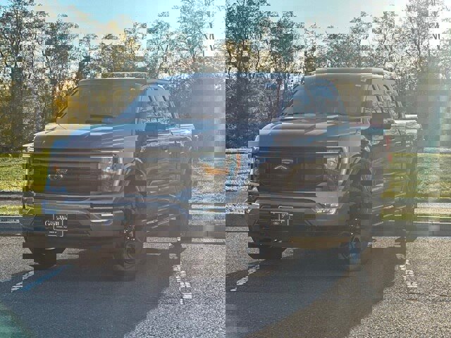 Certified 2022 Ford F150 XLT w/ XLT Black Appearance Package image 10