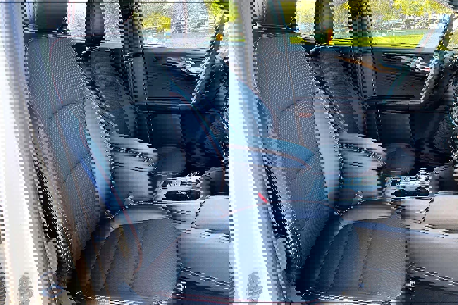 Certified 2023 Ford Escape ST-Line w/ Tech Pack #1 image 9