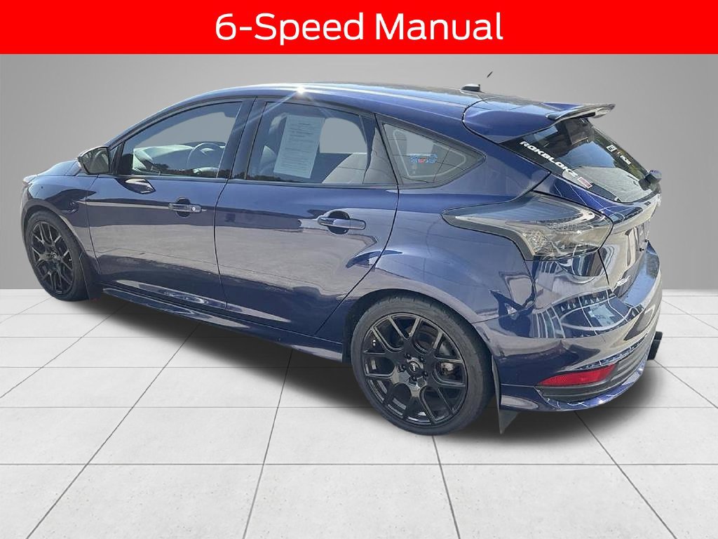 Certified 2017 Ford Focus ST w/ Equipment Group 401A FWD image 6