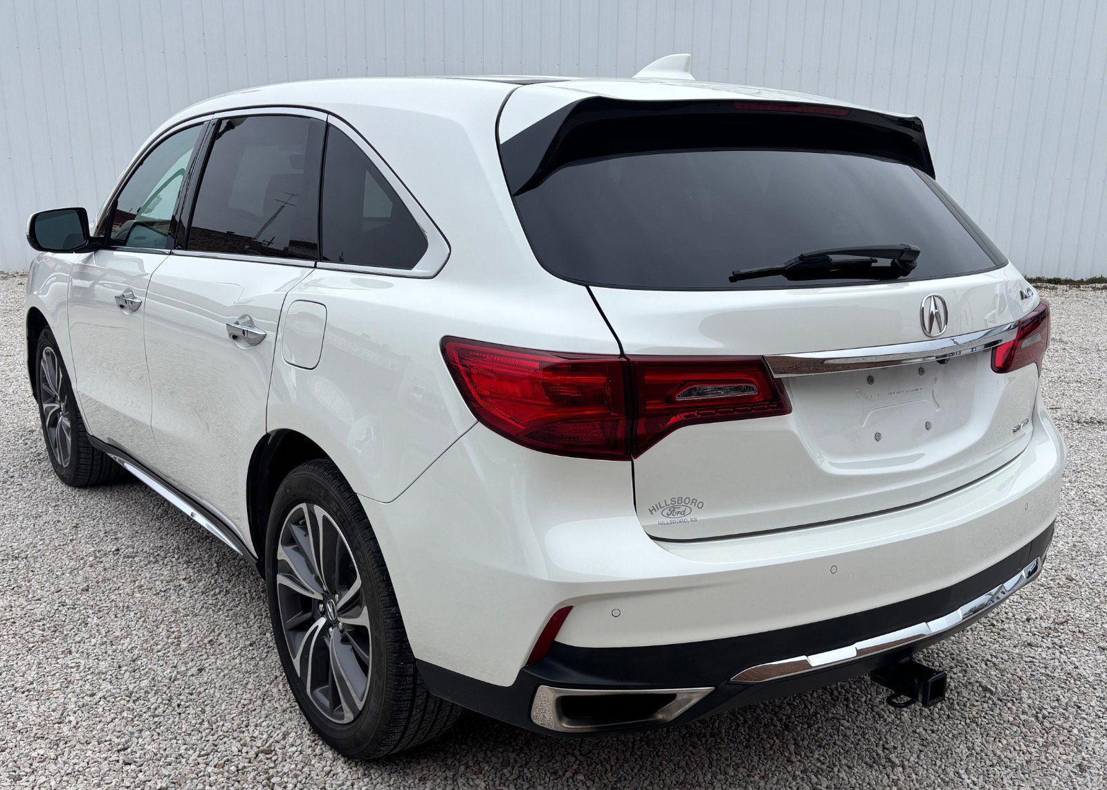Used 2019 Acura MDX SH-AWD w/ Technology Package image 3