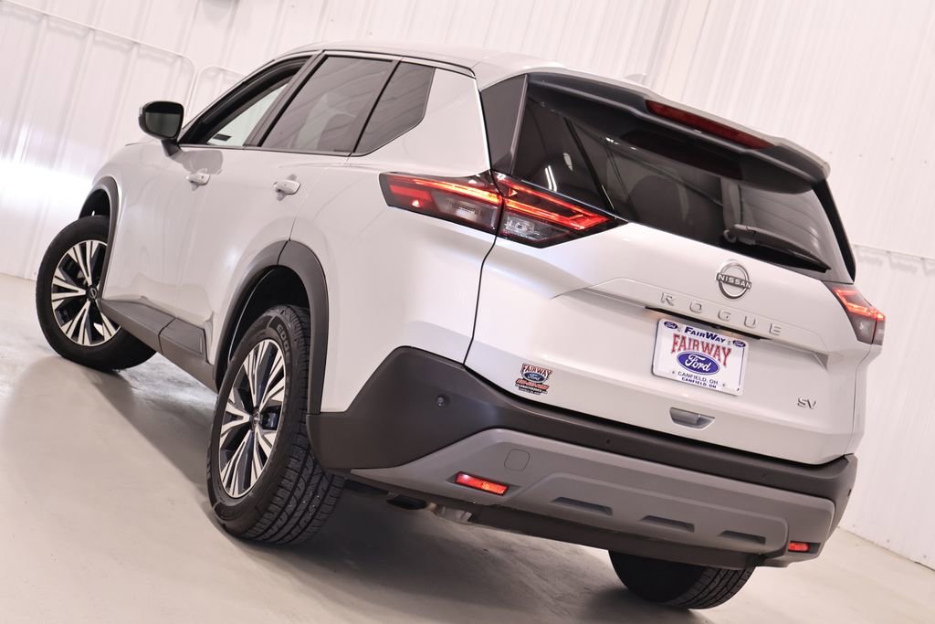 Used 2022 Nissan Rogue SV FWD image 34