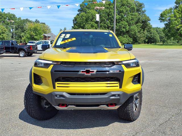 Used 2023 Chevrolet Colorado ZR2 w/ ZR2 Convenience Package III AWD/4WD image 9