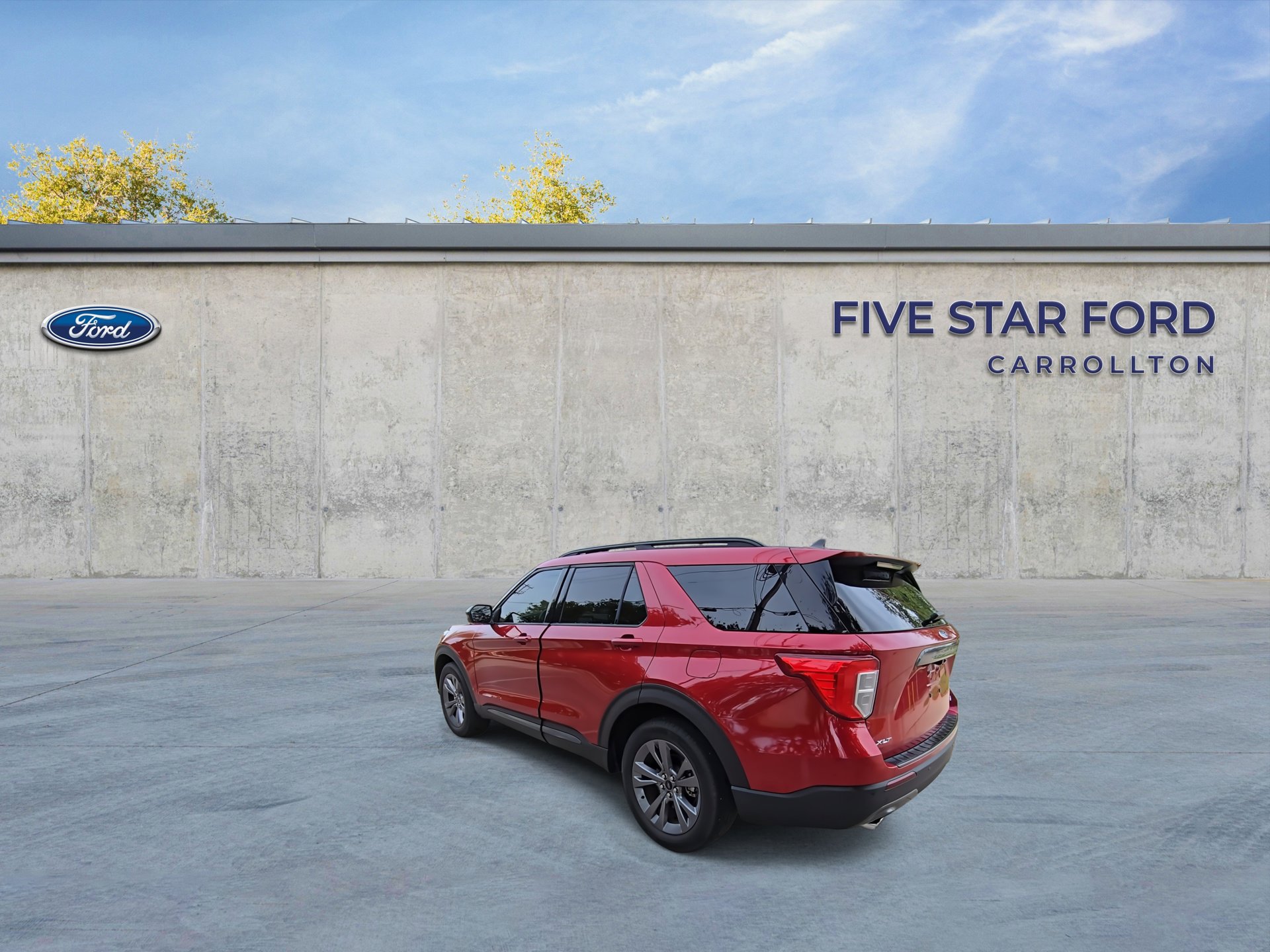 Certified 2022 Ford Explorer XLT w/ Equipment Group 202A image 6