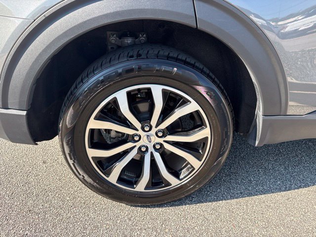 Certified 2025 Ford Explorer ST-Line AWD/4WD image 9