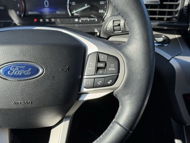 Certified 2022 Ford Explorer XLT w/ Equipment Group 202A image 33