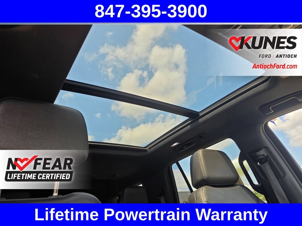 Used 2023 Chevrolet Tahoe Z71 w/ Luxury Package AWD/4WD image 39