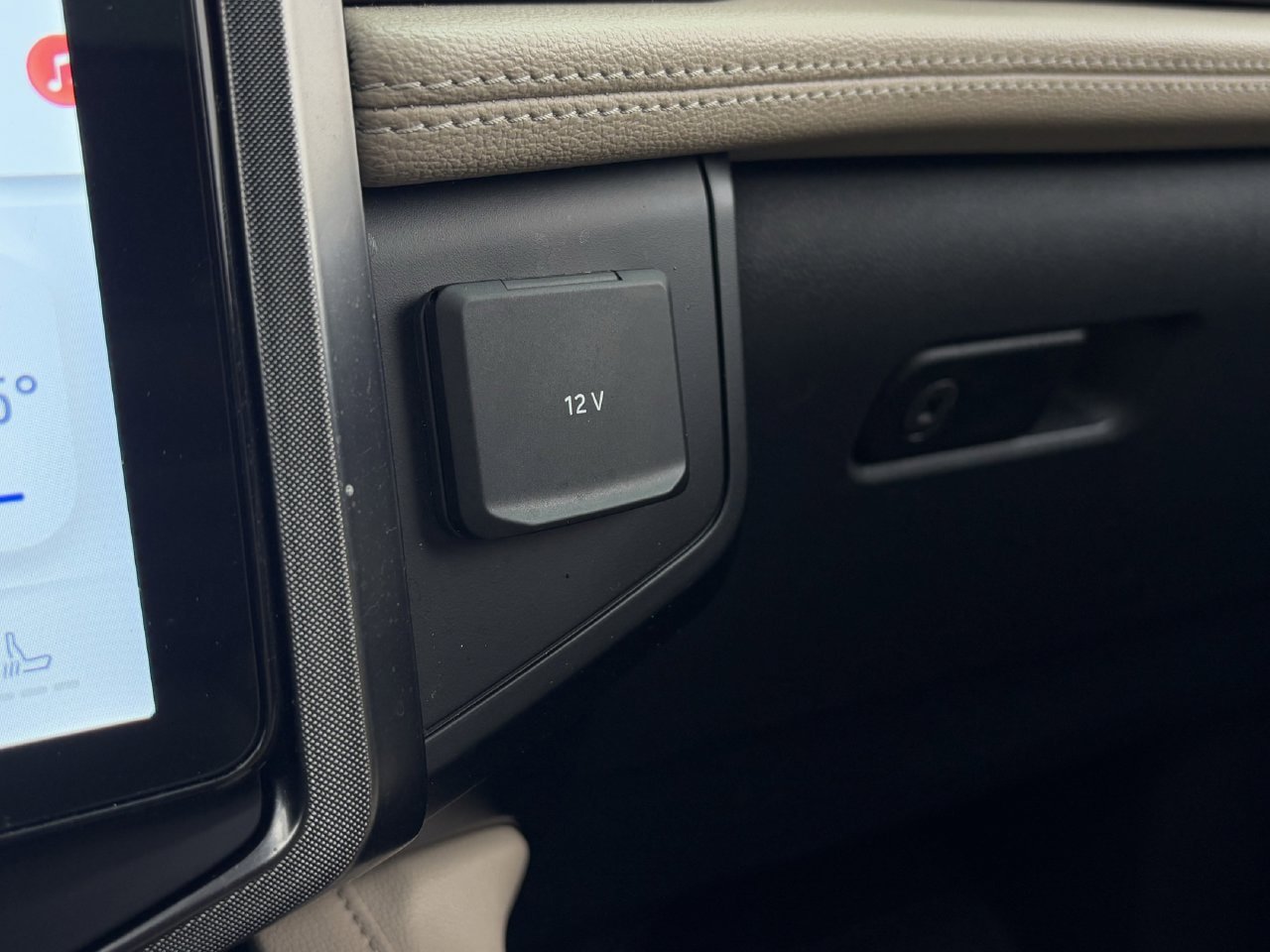 Certified 2024 Ford Expedition Limited RWD image 23