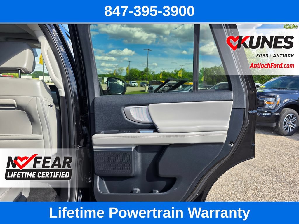 Certified 2025 Ford Expedition Active AWD/4WD image 32