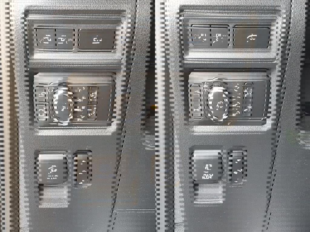 Certified 2021 Ford F150 Lariat image 18