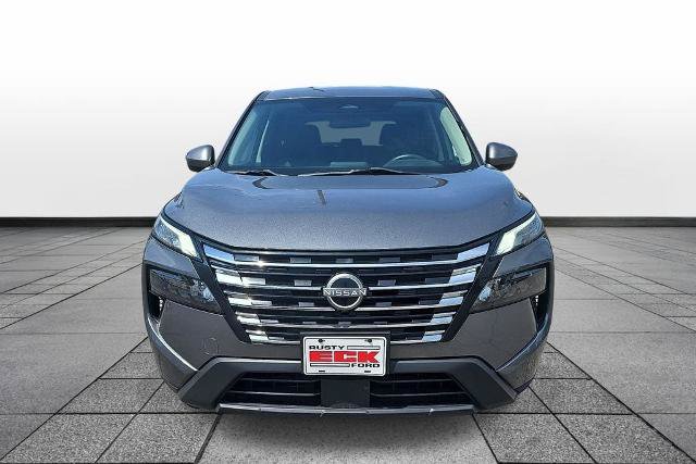 Used 2024 Nissan Rogue SV AWD/4WD image 2