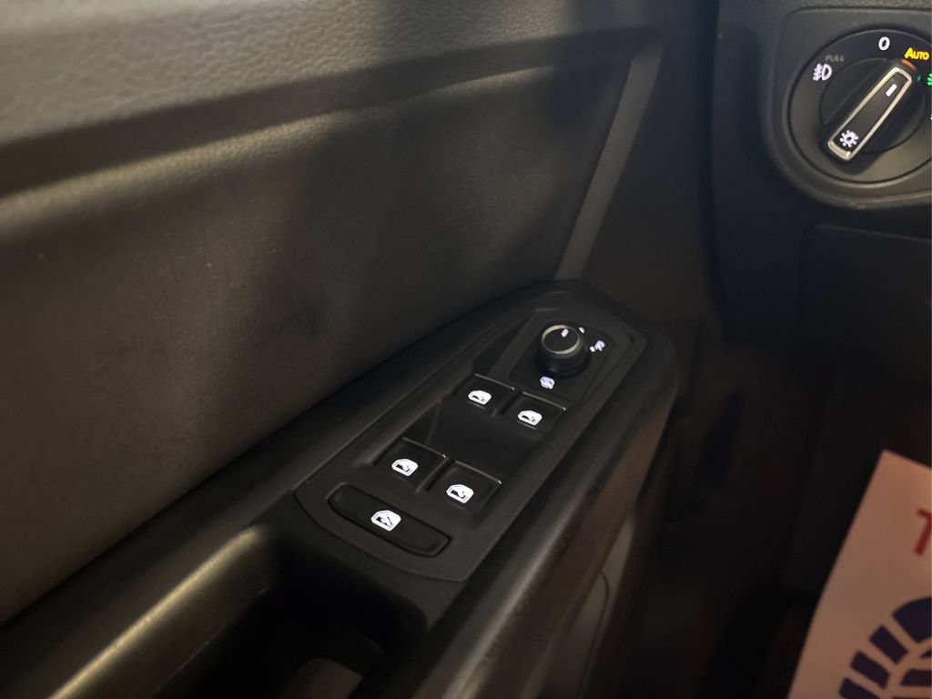 Used 2018 Volkswagen Atlas SE FWD image 36