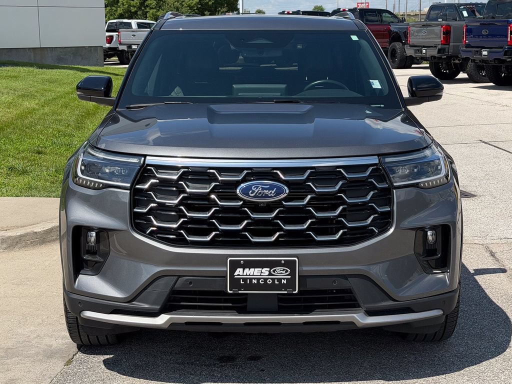 Certified 2025 Ford Explorer Platinum w/ LUX Leather Package AWD/4WD image 8