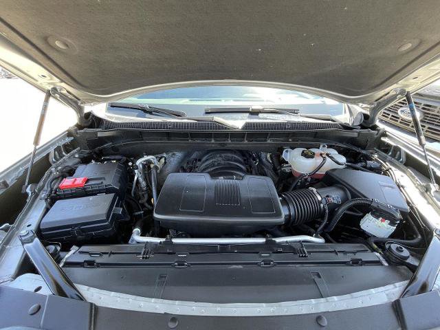 Used 2025 Chevrolet Suburban Z71 AWD/4WD image 37
