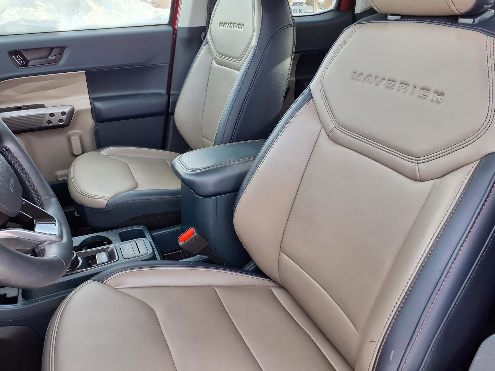 Certified 2025 Ford Maverick Lariat image 6