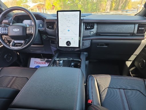 Certified 2024 Ford Expedition Limited AWD/4WD image 2