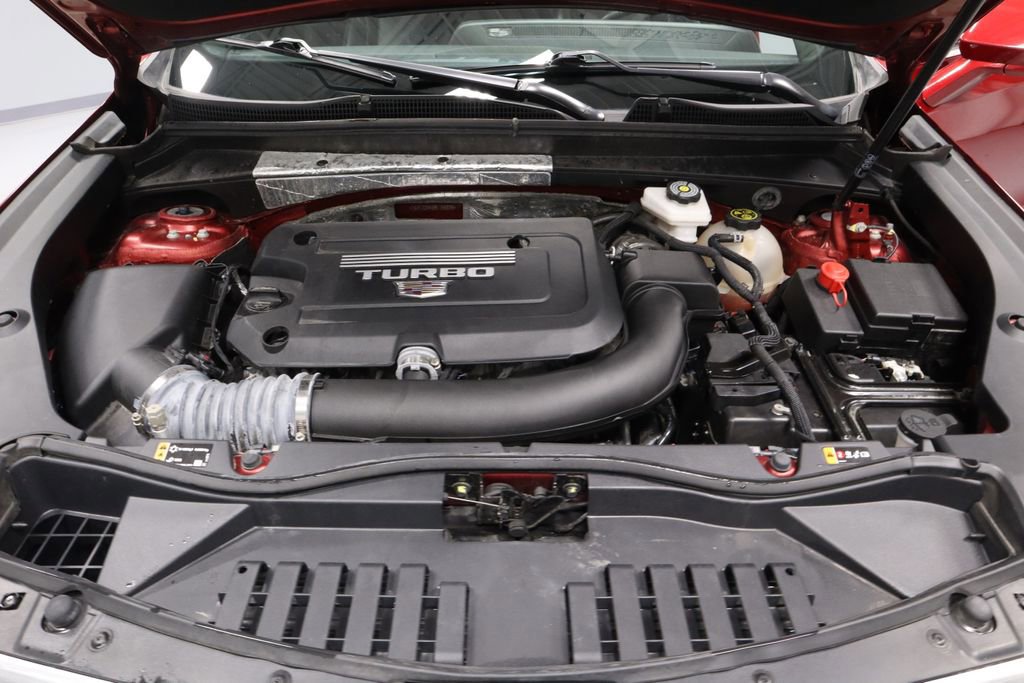 Used 2024 Cadillac XT4 Premium Luxury image 16