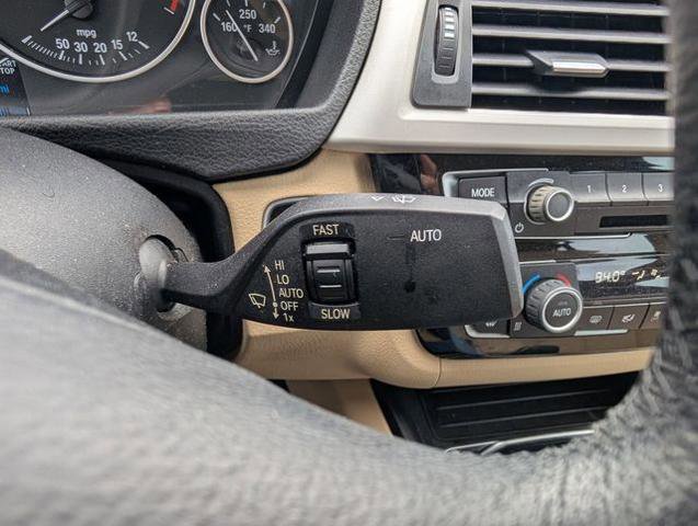 Used 2017 BMW 320i Sedan image 24