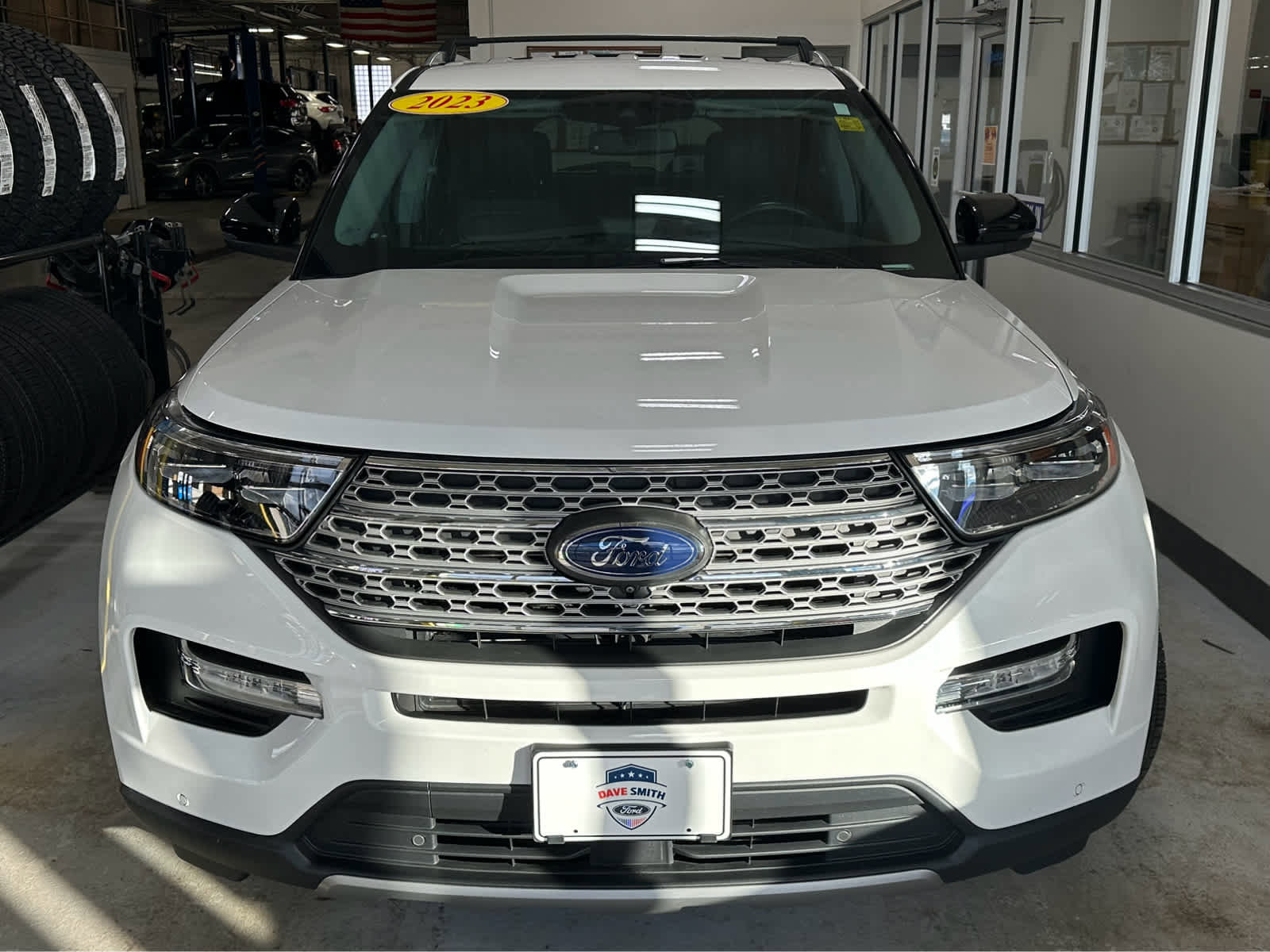Certified 2023 Ford Explorer Limited w/ Limited Technology Package image 2
