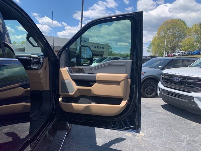 Certified 2024 Ford F250 Lariat w/ Chrome Package AWD/4WD image 15