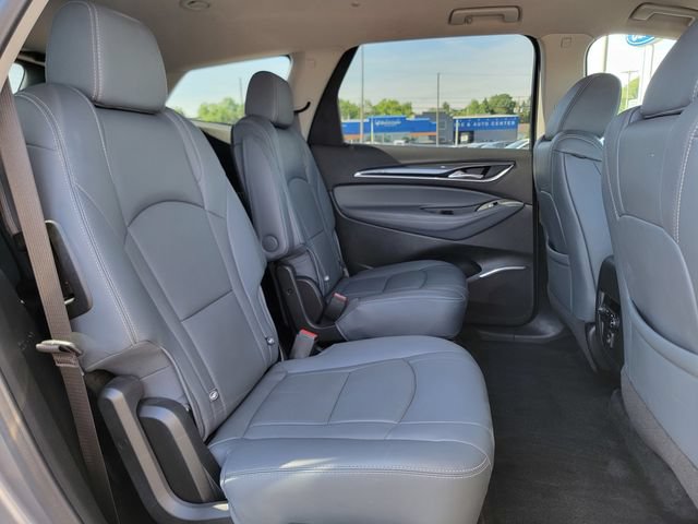 Used 2020 Buick Enclave Essence FWD image 23