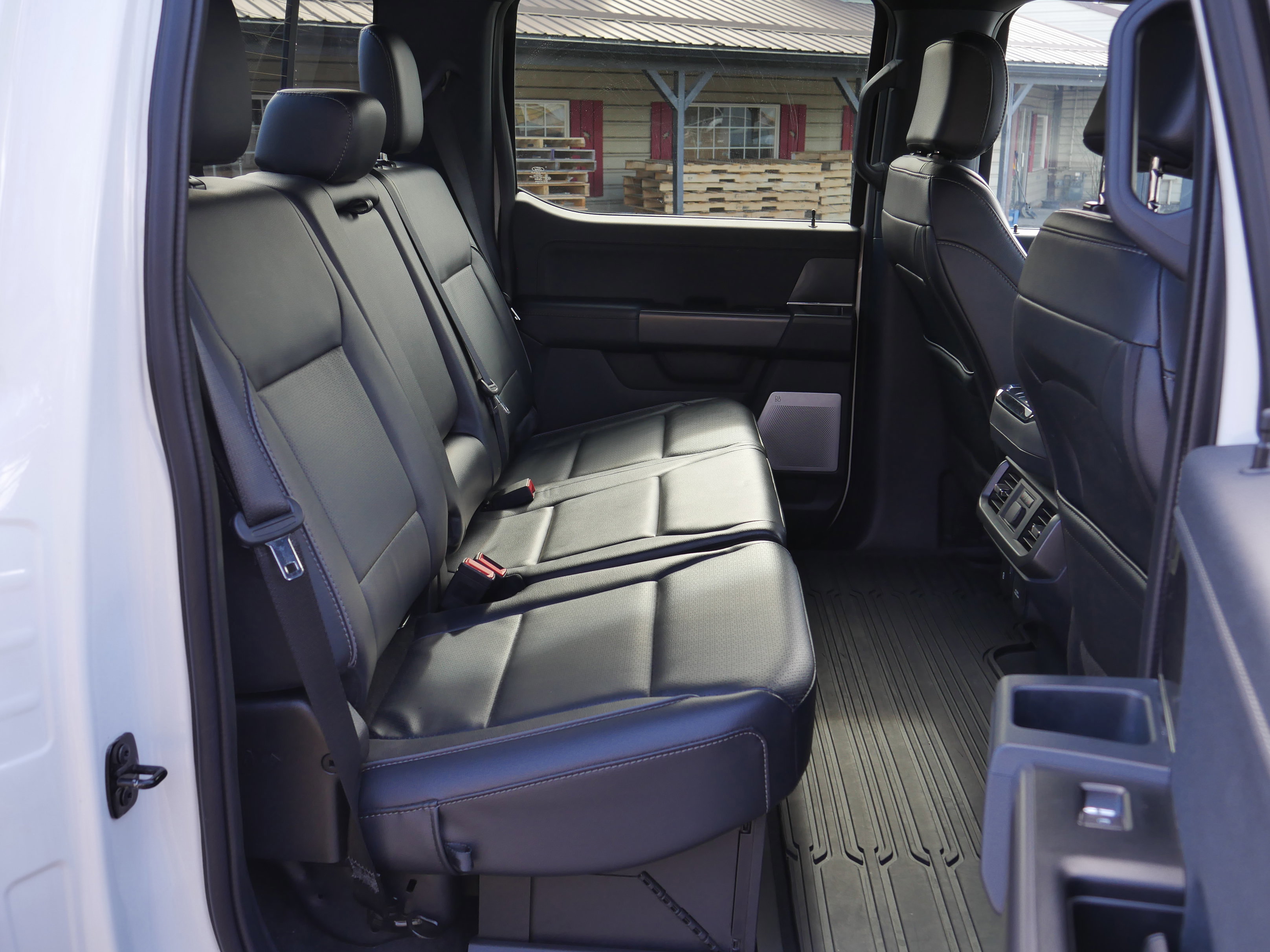 Certified 2025 Ford F150 Lariat w/ Equipment Group 502A High image 35