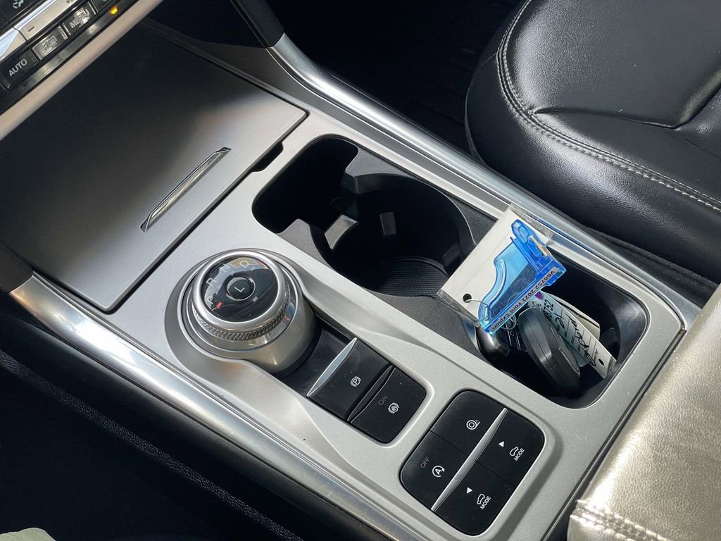 Certified 2021 Ford Explorer XLT w/ Equipment Group 202A image 16