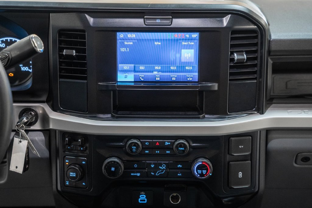 Certified 2025 Ford F250 XL w/ STX Appearance Package AWD/4WD image 29