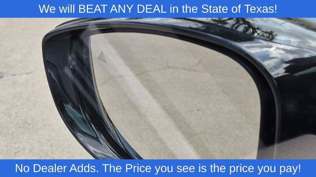 Used 2024 Chrysler Pacifica Touring-L FWD image 11