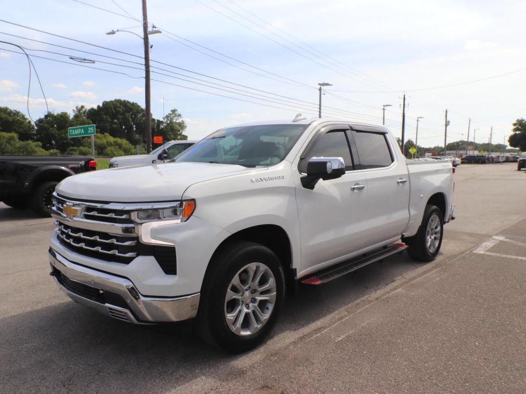 Used 2023 Chevrolet Silverado 1500 LTZ AWD/4WD image 5
