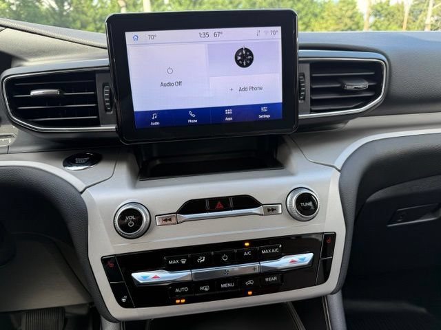 Certified 2023 Ford Explorer XLT w/ Equipment Group 202A AWD/4WD image 10