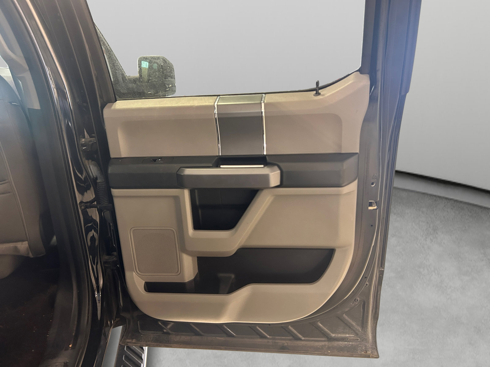 Certified 2018 Ford F150 XLT RWD image 19