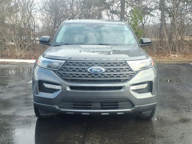 Certified 2023 Ford Explorer XLT w/ Equipment Group 202A image 6