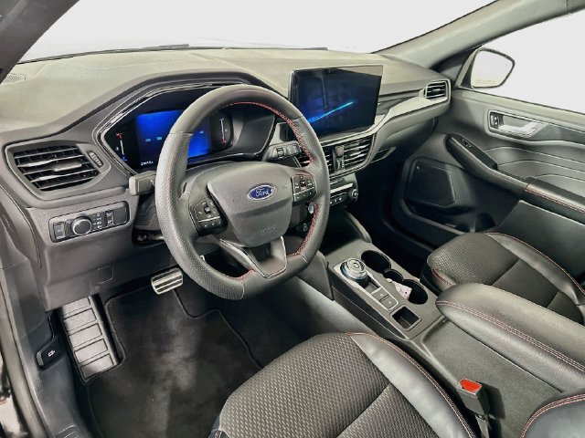 Certified 2024 Ford Escape ST-Line w/ Tech Pack #1 AWD/4WD image 14